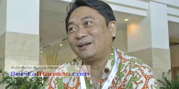 6 dari 10 orang Pengakses Internet Memakai Gadget