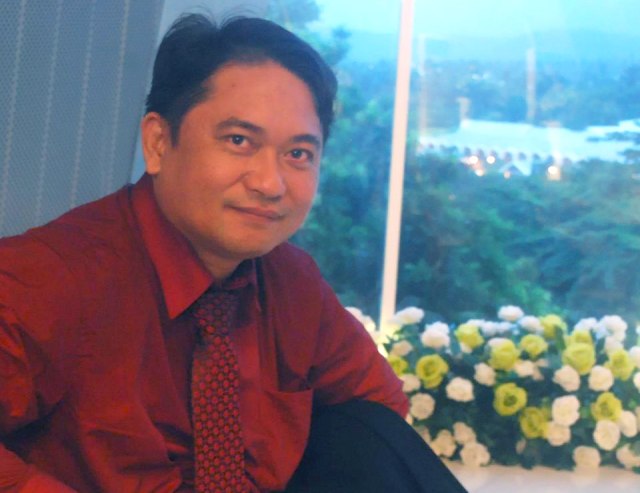 Lucky Mangkey Cawawali Dekat Dengan Rakyat Kecil